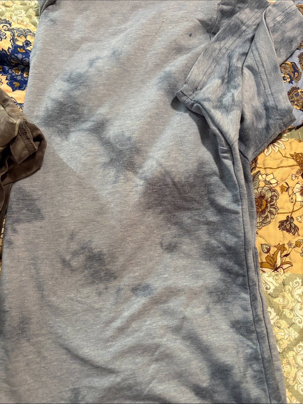 BYLT Basics Gray & Light Blue Tie-Dye Short Sleeve Tee - Picture 3 of 5